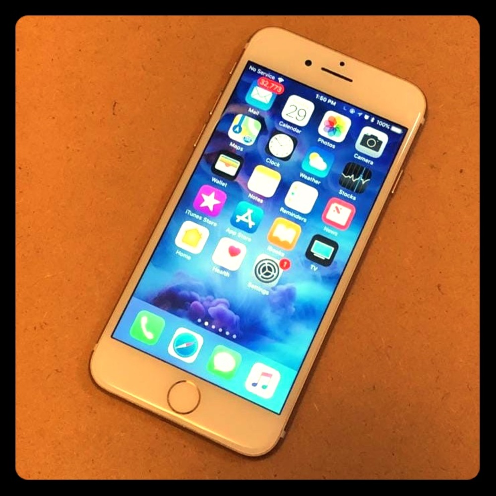 Unlocked iPhone 7 (gold) 32gb